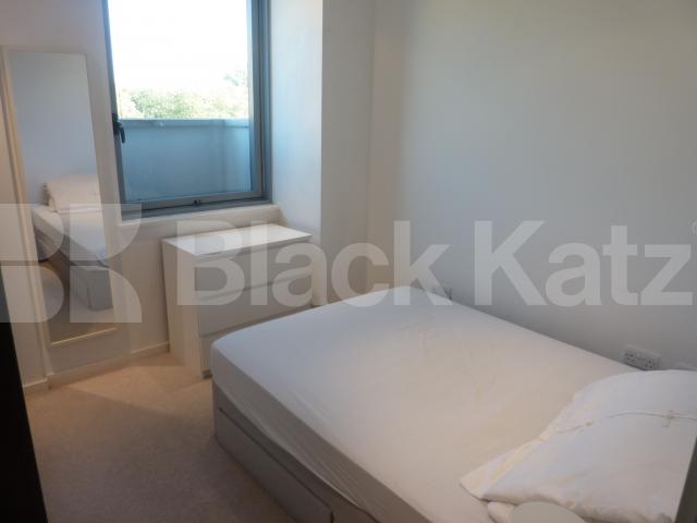 			NEW INSTRUCTION!, 2 Bedroom, 1 bath, 1 reception Flat			 The Pad, Holloway Road, HOLLOWAY